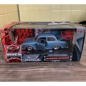 Maisto VBugz Ridez Volkswagen 1600 Notchback Die Cast Car 1:24 Scale Blue